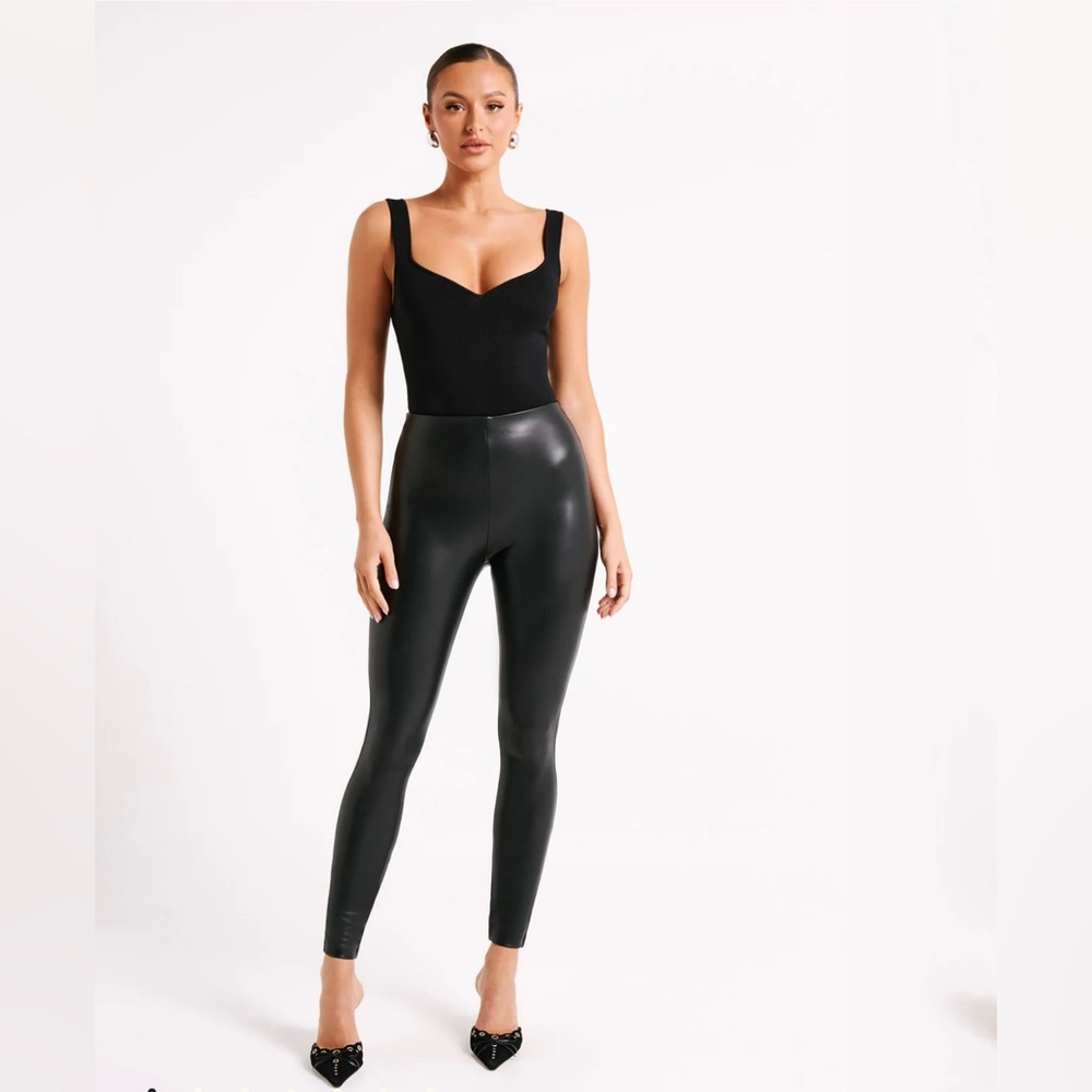 NWT✨Meshki Black Faux Leather Pant🖤✨✨